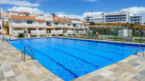 Cozy terrace with pool in Fuengirola by Costarentals - Ref 206